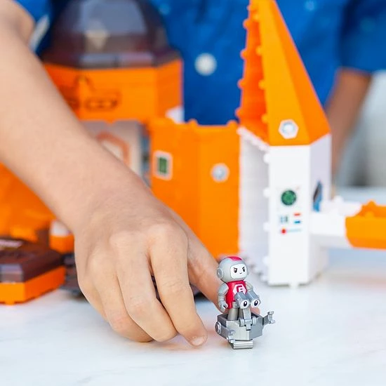 Educational Insights Circuit Explorer Deluxe Base Station Toy 6 Educational Insights Circuit Explorer Deluxe Base Station Toy - Image 4